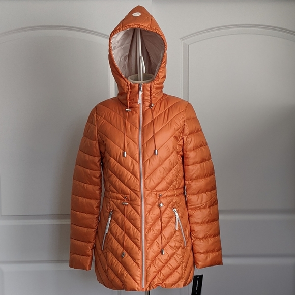French Connection Jacket Hood Lightweight Chevron Quilted Packable Orange S NWT - Picture 3 of 16